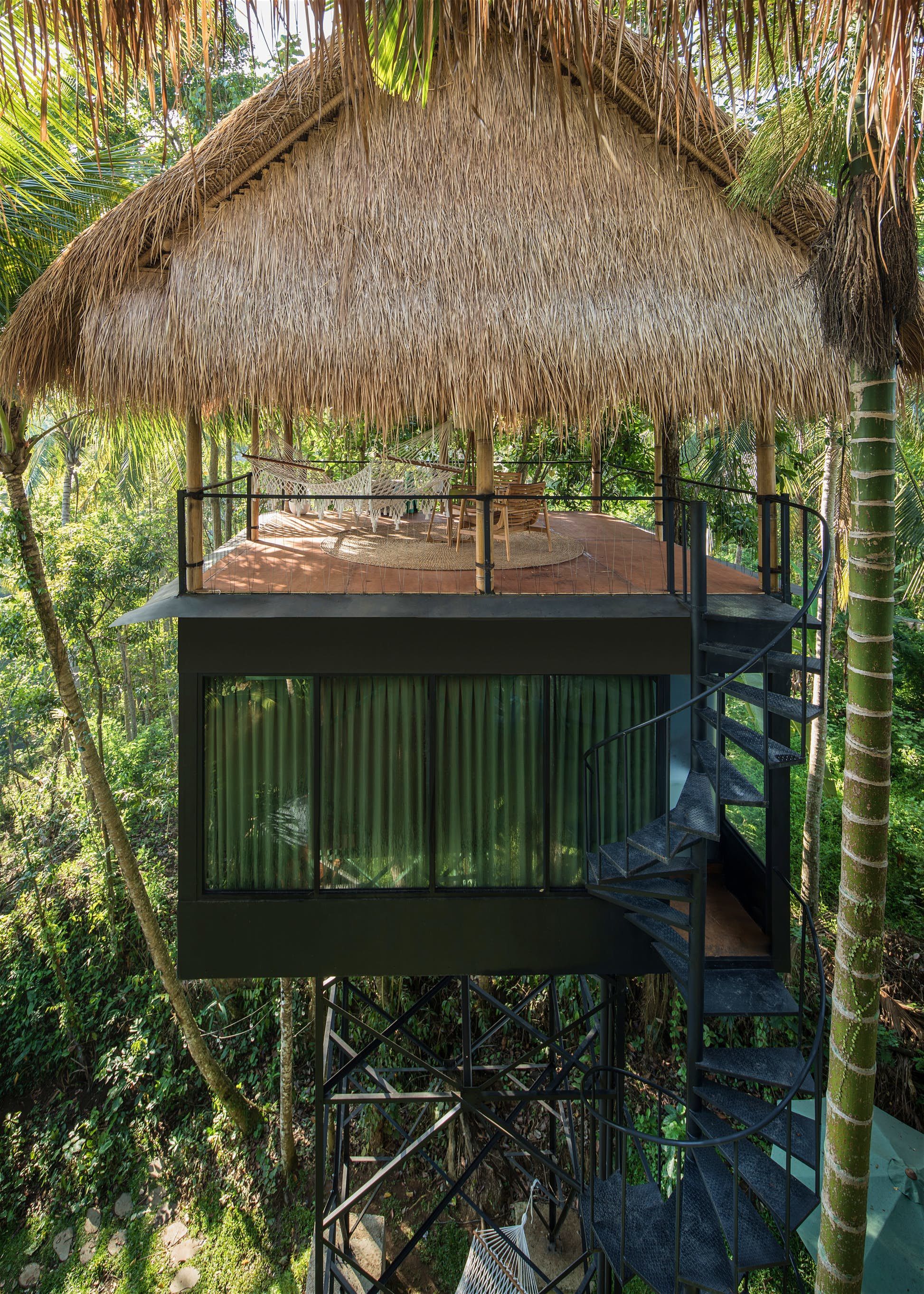 Lift Bali