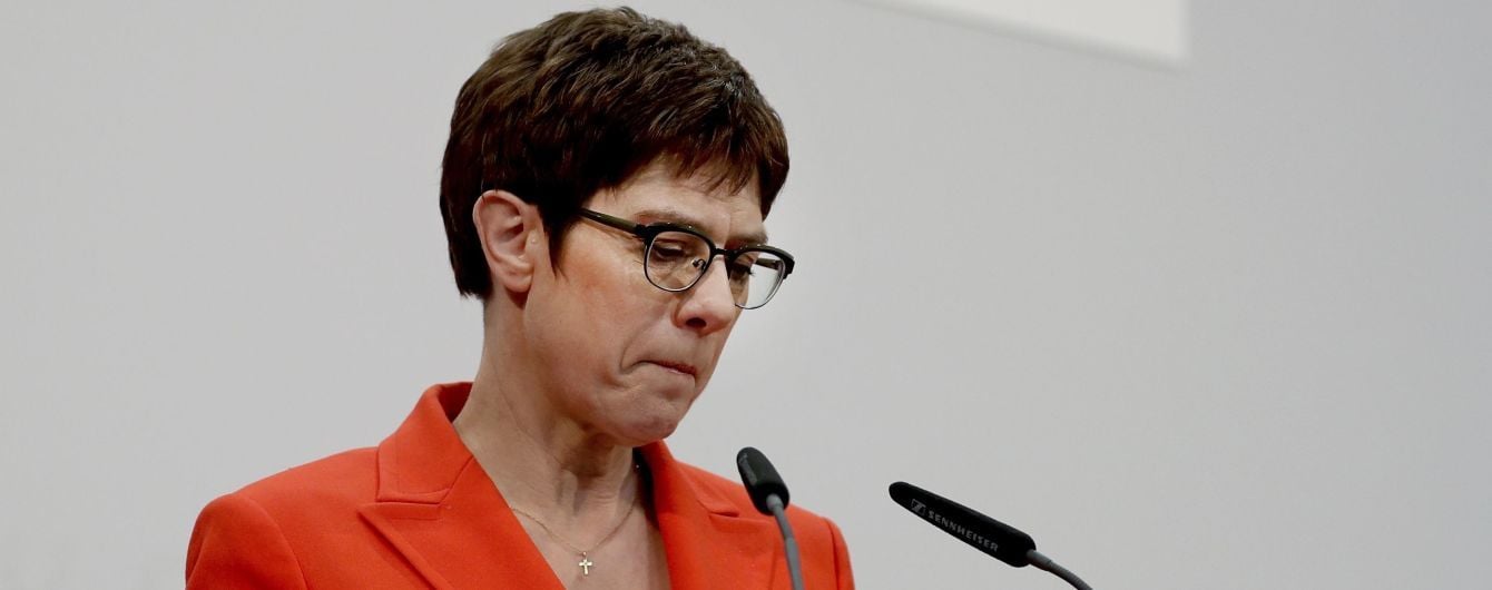 Преемница Меркель отказывается от председательства в ХДС и не будет претендовать на пост канцлера