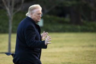 Після сварки з Twitter Дональд Трамп підписав указ щодо боротьби з "цензурою" у соцмережах