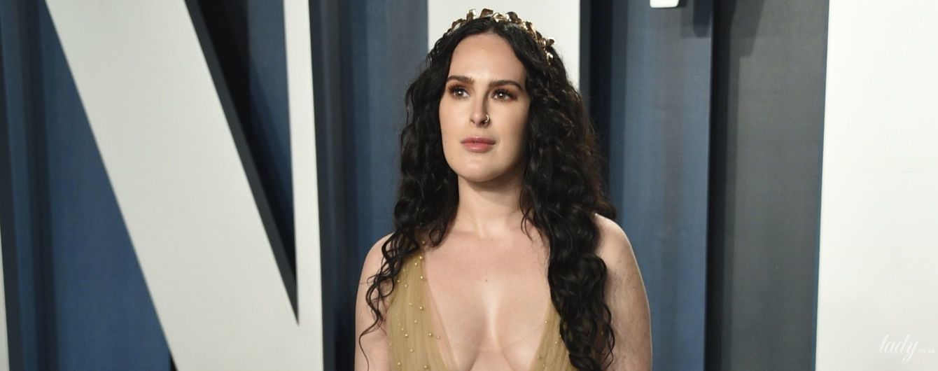 Мама дозволила: Румер Вілліс продемонструвала найсміливіше декольте на Vanity Fair