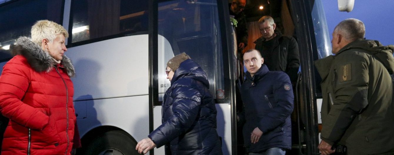 Усі звільнені 29 грудня полонені отримали пропозиції нової роботи та житла - Мінветеранів