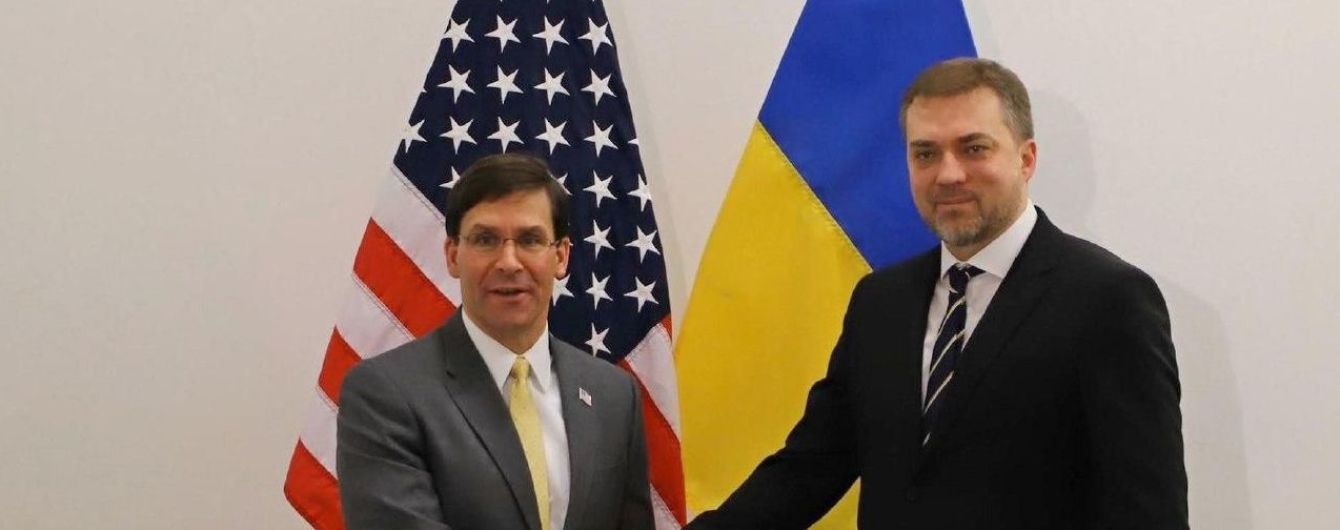 Реформи армії та НАТО: про що говорив міністр оборони України з американським колегою