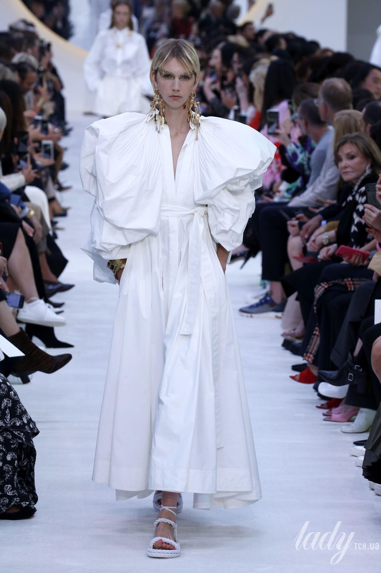 Коллекция Valentino прет-а-порте сезона весна-лето 2020_8