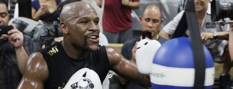 Бывший чемпион мира по боксу объявил о бое с Мейвезером