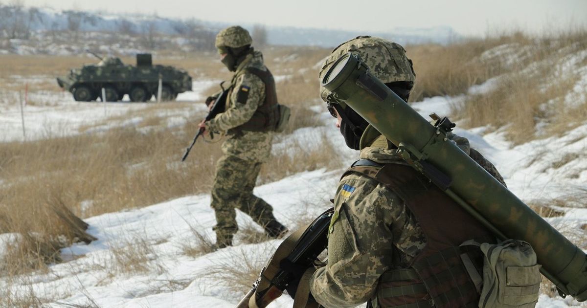 Боевики на Донбассе обстреляли украинские позиции из гранатометов