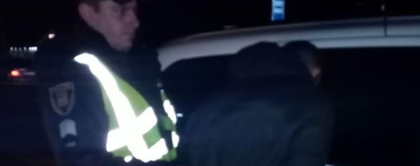 В Броварах пьяный полицейский на авто сбил двоих людей и хотел убежать