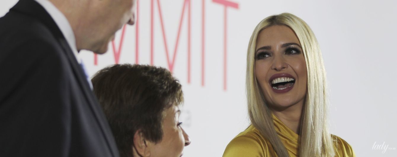 У золотій сукні і пластикових човниках: ефектна Іванка Трамп на Всесвітньому жіночому форумі в ОАЕ
