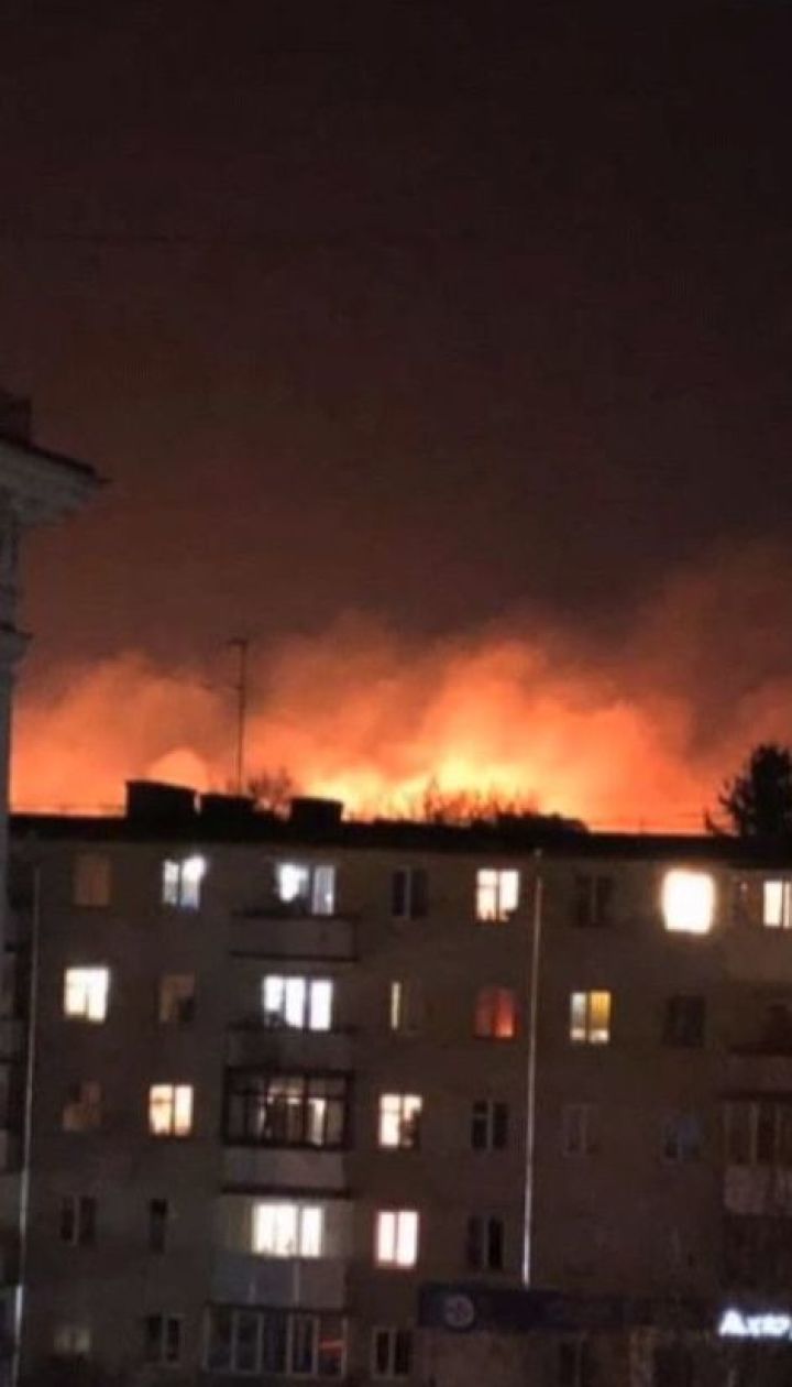 Масштабный пожар вспыхнул недалеко от Луцка: огонь охватил более гектара сухостоя