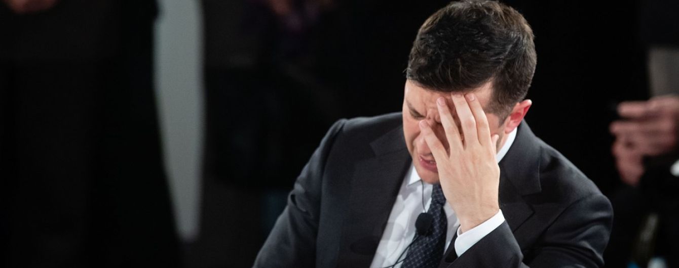 Зеленского поддерживают менее половины украинцев – КМИС