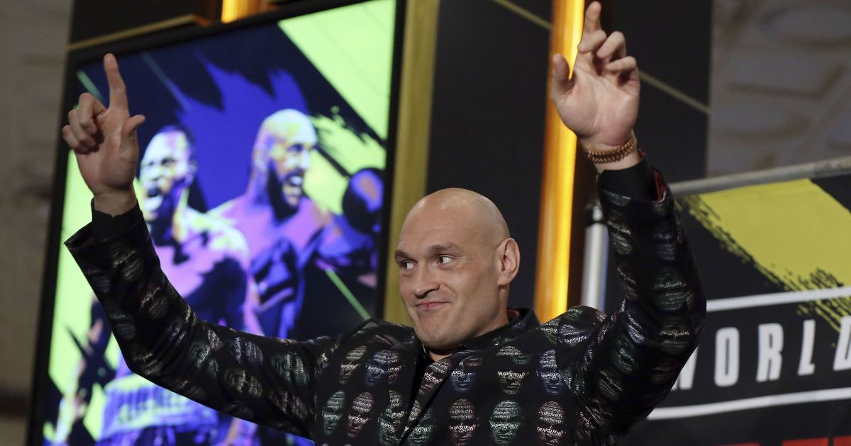 Удивился удорожанию пакетов: Фьюри поделился "шокирующими" новостями после похода в супермаркет
