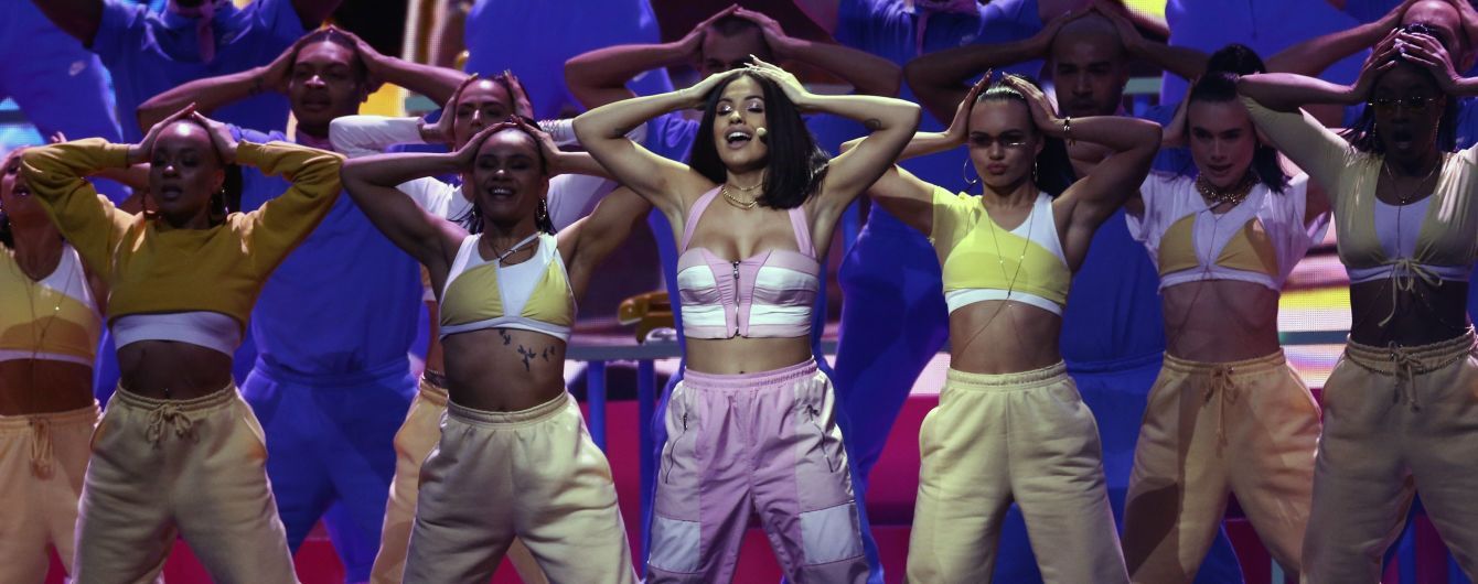BRIT Awards-2020: переможці престижної премії та пишнотіла Lizzo в образі молочної шоколадки