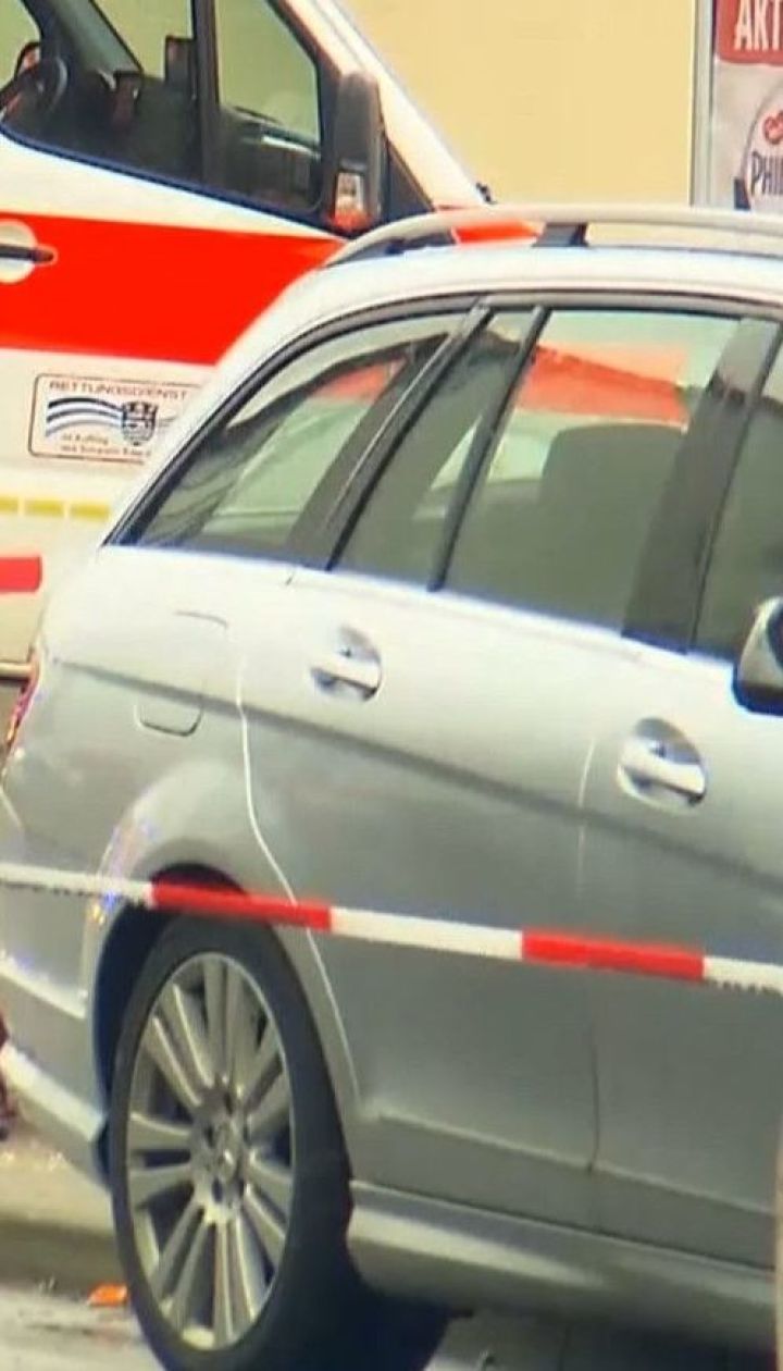 Теракт під час карнавалу: авто наїхало на учасників масових гулянь у Німеччині