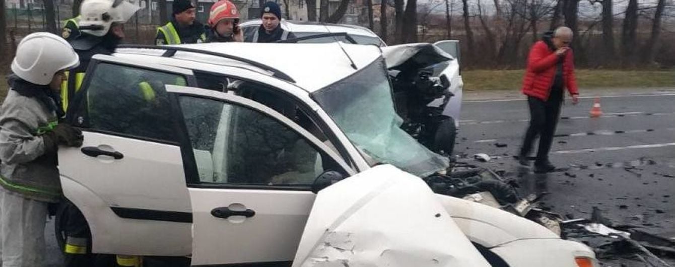 На трасі Київ-Чоп сталась жахлива аварія із загиблими