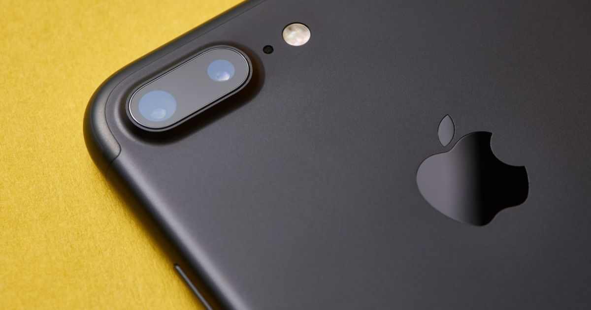 Apple штрафують на 10 млн євро за оманливу рекламу своєї продукції