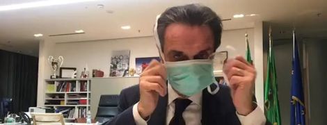 Руководитель итальянской Ломбардии посадил себя на карантин из-за коронавируса