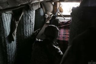 Без патронного заводу: командувач ООС розповів, наскільки українські військові забезпечені набоями