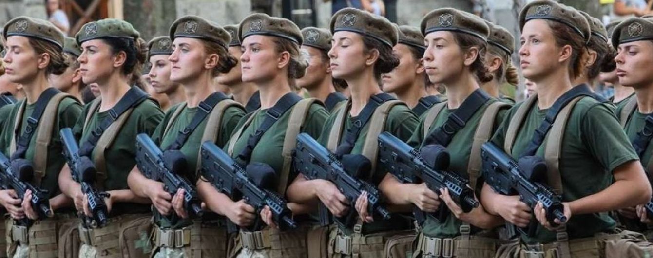 Жіноча сила: у ЗСУ служать 30 тисяч жінок-військових