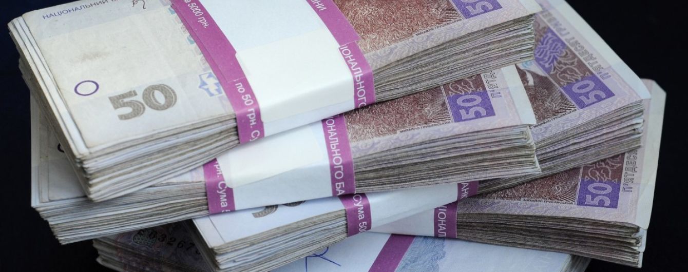 Требовал 4 млн грн за влияние на служащих АМКУ – правоохранители задержали взяточника