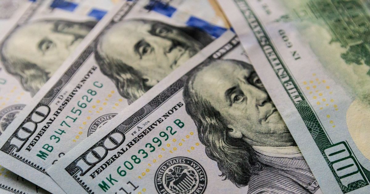 Политики потратили на рекламу в Facebook более $2,5 млн: кто больше