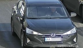 Київський таксист крав ковпаки з машин і наживався на цьому