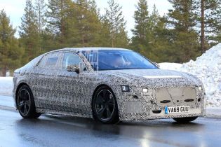 Автошпионы засняли электрокар Jaguar XJ на тестах