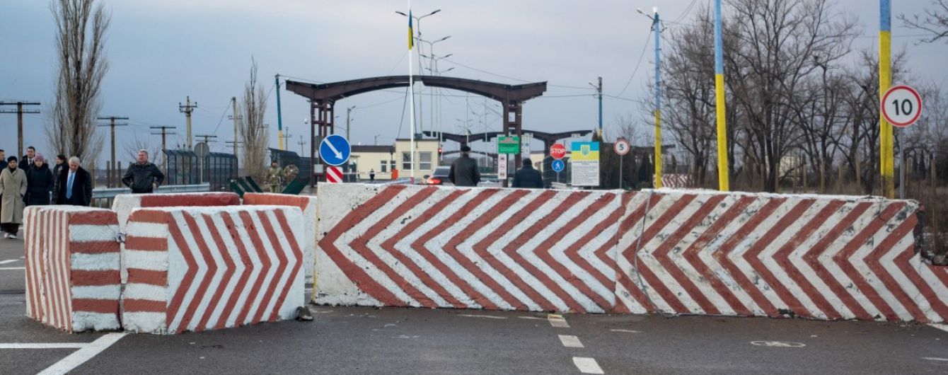 Украина закрывает границы из-за опасности распространения коронавируса