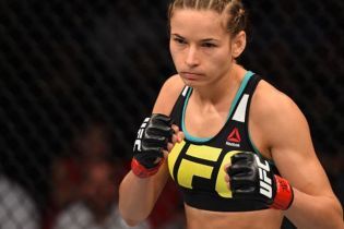 Украинский боец с рекордным показателем одержала победу в UFC