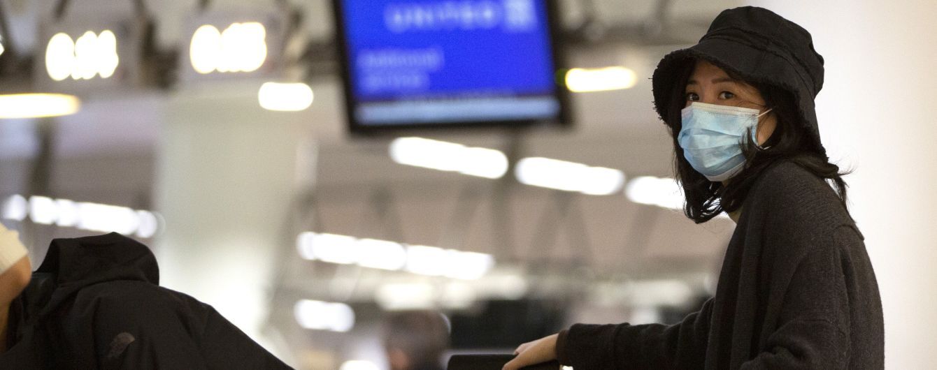 Гонконг будет отправлять всех прибывших иностранцев на домашний карантин