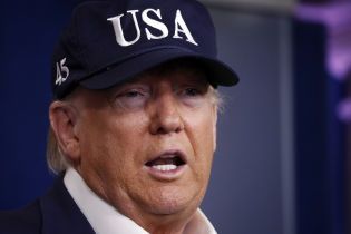 Трамп анонсировал появление в США "величайшего оружия в истории", в которое "сам не мог поверить"