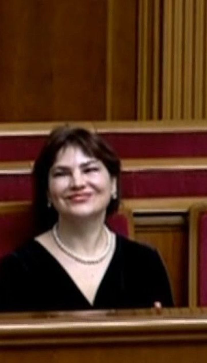 Новым генпрокурором Украины впервые стала женщина - 42-летняя юрист из Харькова