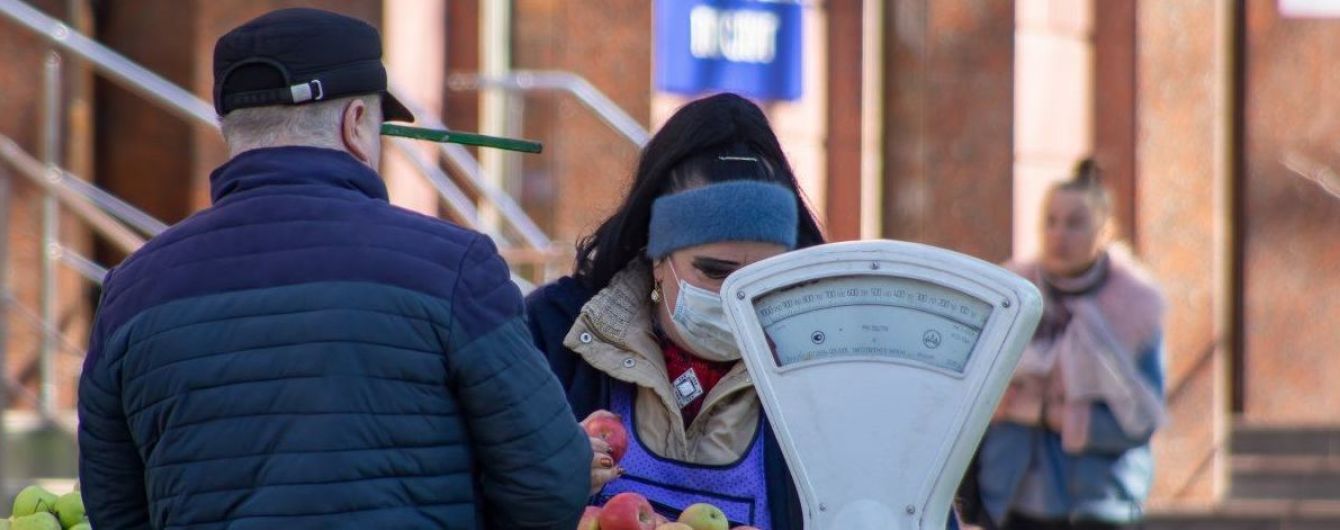 Продавала з рук продукти: киянка отримала 17 тисяч гривень штрафу за порушення правил карантину