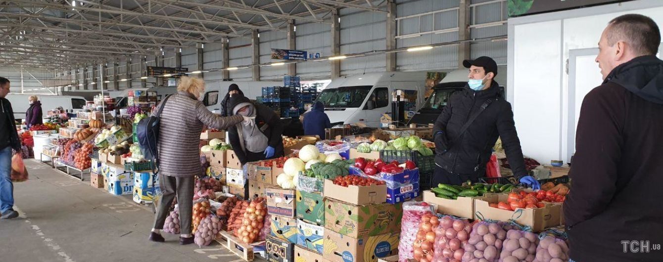 Відсьогодні у Києві відкриються 33 агропродовольчих ринки: у яких районах