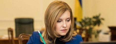"Карантин – не канікули". Дружина Зеленського та відомі жінки України записали поради для мам