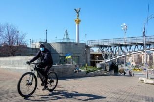 Половина инфицированных коронавирусом в Украине людей моложе 50 лет – Минздрав