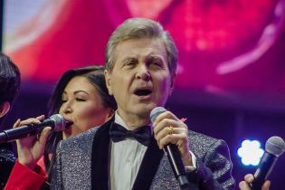 Російського співака Льва Лещенка забрали до лікарні з підозрою на коронавірус