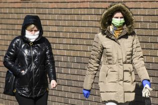 У Кличка розповіли, в яких аптеках є медичні маски, антисептики та рукавички