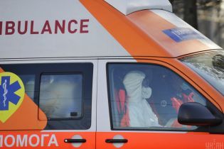 В Тернопольской области тело умершего от коронавируса мужчины родные выносили из больницы самостоятельно