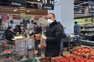 Нові правила карантину: у Кабмін пояснили, де українці зобов'язані перебувати в масках