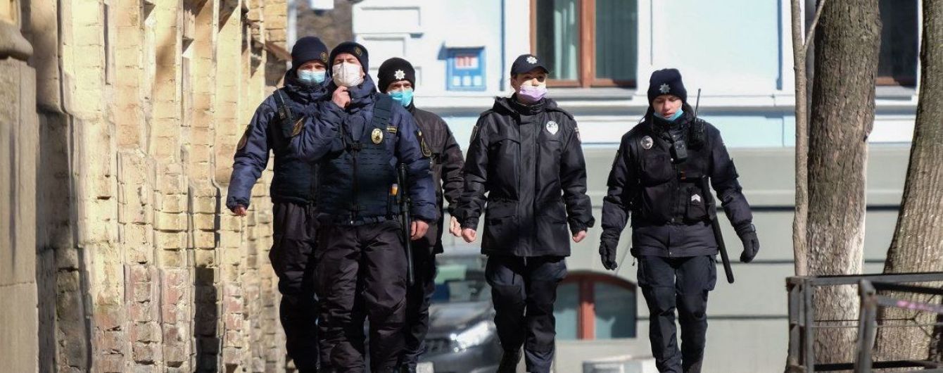 Поліція перевірятиме дотримання 14-денної самоізоляції українцями, які повернулися з-за кордону