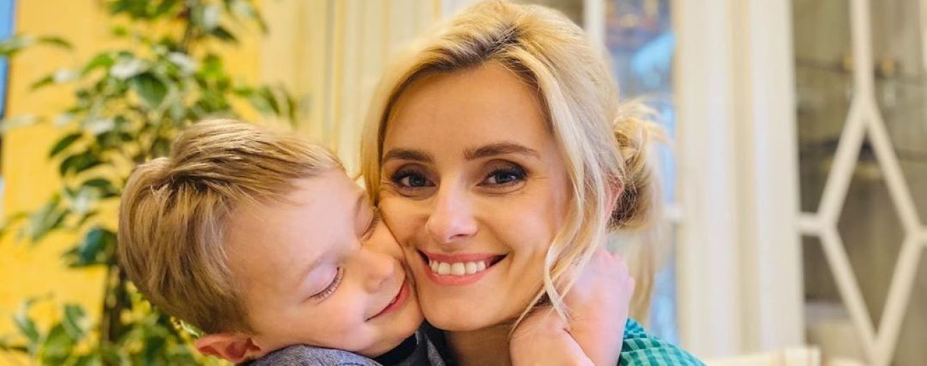 Ірина Федишин з синами продемонструвала, як правильно мити руки