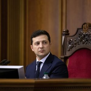 Зеленський зареєстрував у Раді проєкт постанови про звільнення Смолія