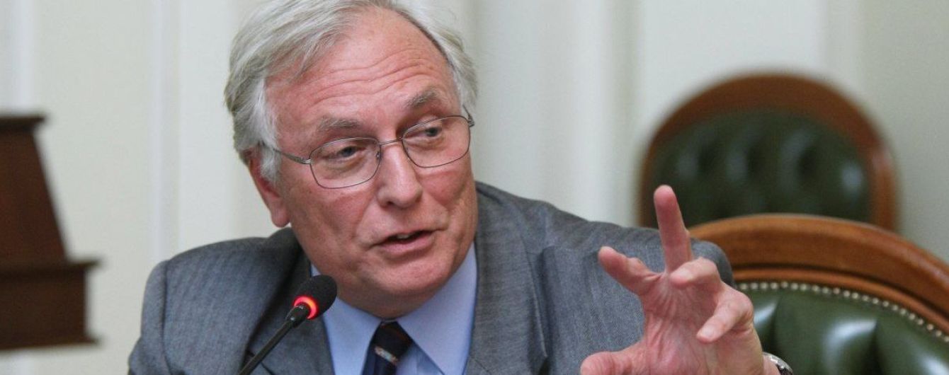 "Карантин було запроваджено вчасно, але суспільство зустріло його по-різному" - Сергій Комісаренко