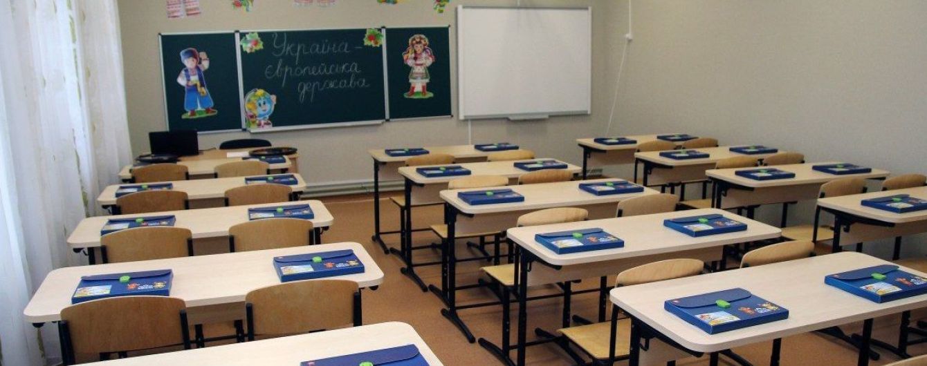 Один розбитий телефон на п’ятьох: як з онлайн-освітою справлятися багатодітним родинам