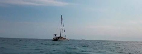 Як у кіно: українська яхта проривається додому з Хорватії через шторми та тотальний карантин