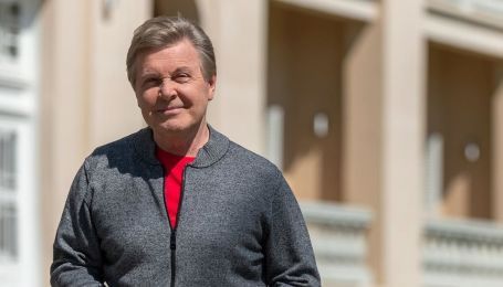 Стало известно, как лечат больного коронавирусом Льва Лещенко