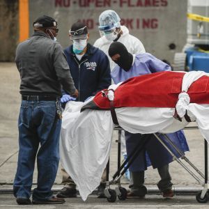 Майже дві тисячі летальних випадків: у США встановили добовий антирекорд смертності від коронавірусу