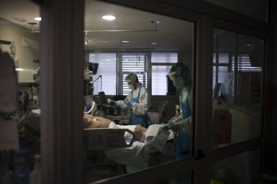 Кількість жертв коронавірусу в Іспанії перевищила 10 тисяч осіб