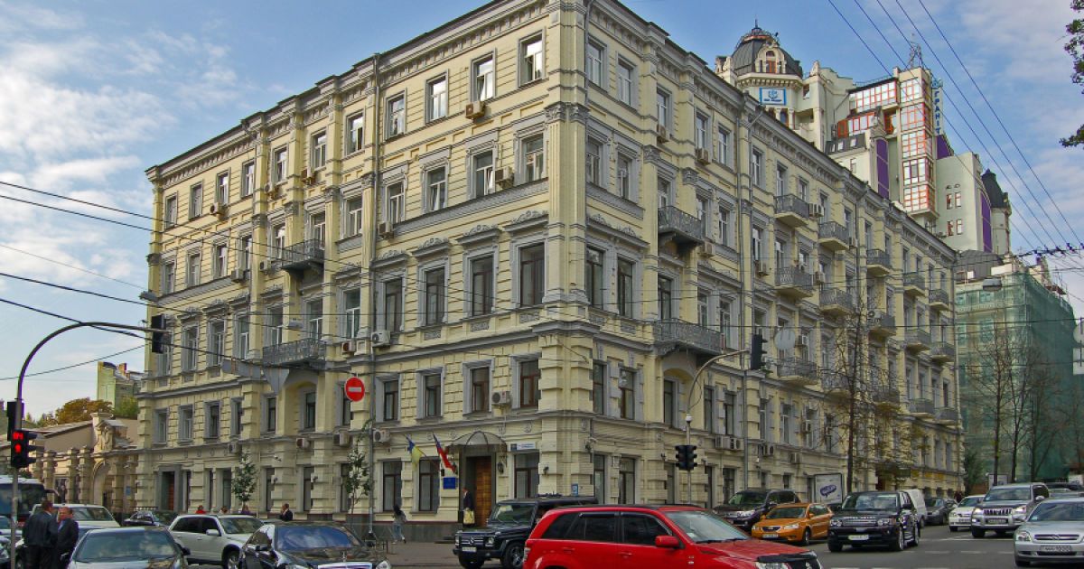 Неизвестные ворвались в помещение Госрезерва, в агентстве заявили о возможном заражении коронавирусом
