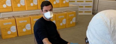 Легенда "Шахтера" испытал на себе быстрый тест на новый коронавирус