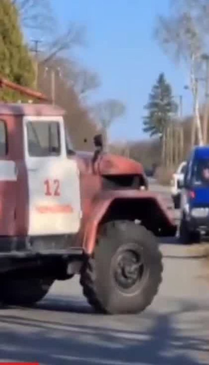 Пожежа у Чорнобильській зоні: рятувальники 3 добу намагаються погасити займання біля зони відчуження